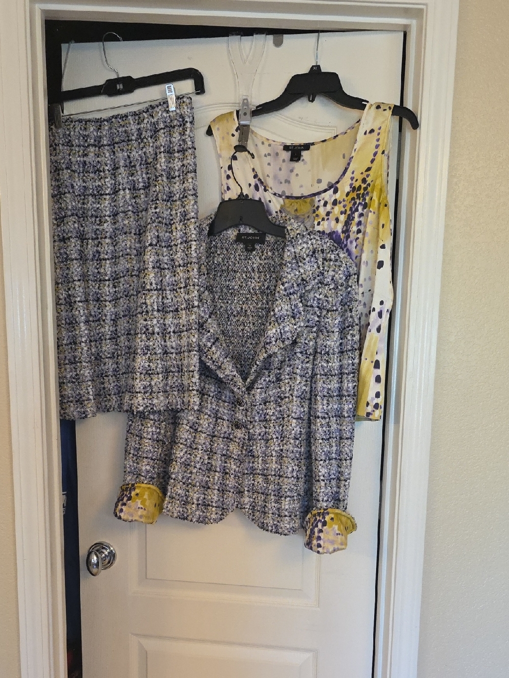 Three-Piece Women's Boucle Knit Suit with Yellow & Purple Print Shell